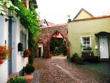DE2 Ladenburg Stone Road